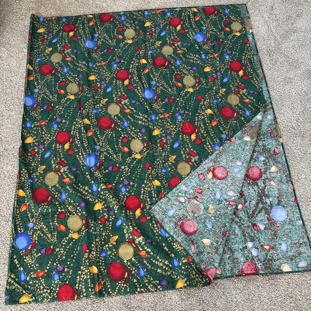 Christmas Holiday Themed Festive Colorful Ornaments Tablecloth Green 58x96"‎